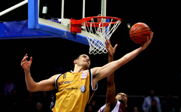 性上更为突 性上更为突